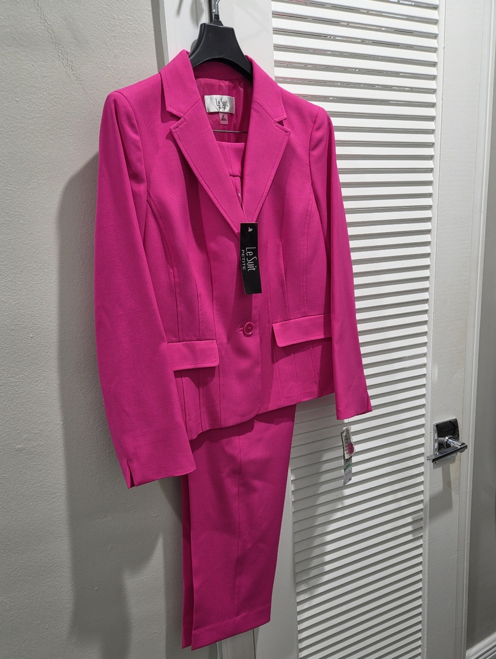 Le Suit Pink Women's Notch-Lapel Mid-Rise 2 Piece Pantsuit